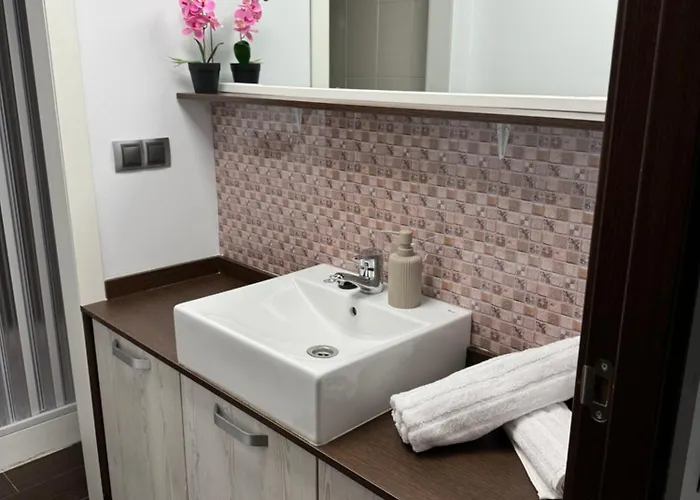 Cotur 121 Parking Gratuito *