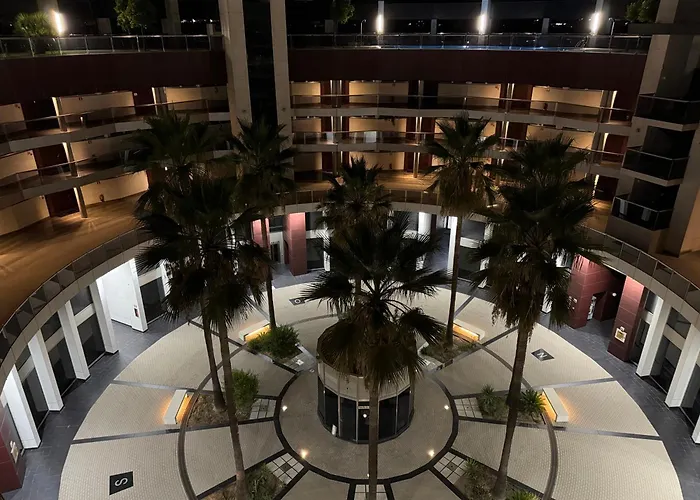 Cotur 121 Parking Gratuito