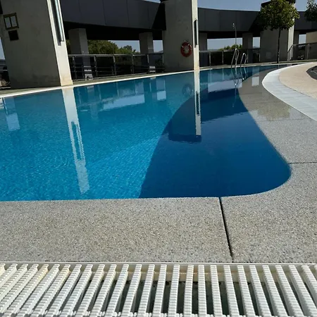 Cotur 121 Parking Gratuito *